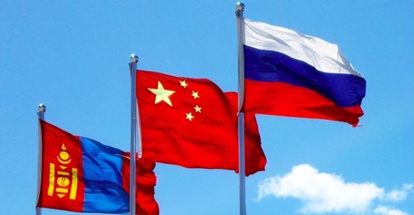 亦丰策略 中俄蒙一锤定音, 普京等了整整十年, 终于在北京“得偿所愿”?
