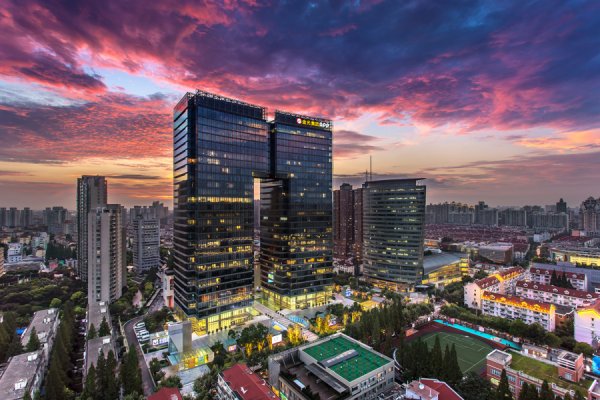 金配资 金虹桥创上海商务楼宇“亩产奇迹”！长宁亮出“十四五”阶段成绩单